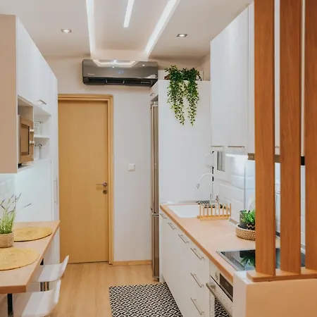 Apartamento New Cozy By The Sea