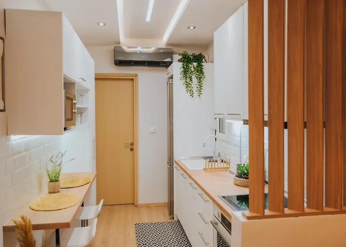 Appartement New Cozy By The Sea