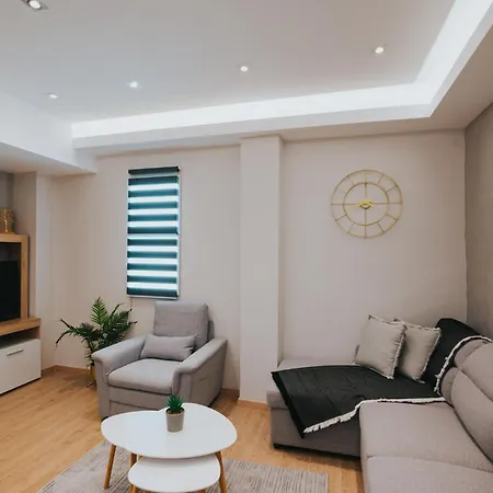 New Cozy By The Sea アパート テッサロニキ